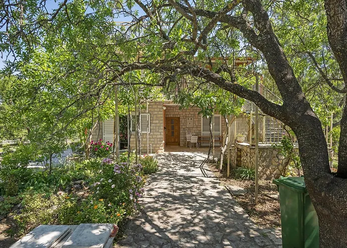 Slavka Holiday home Skradin